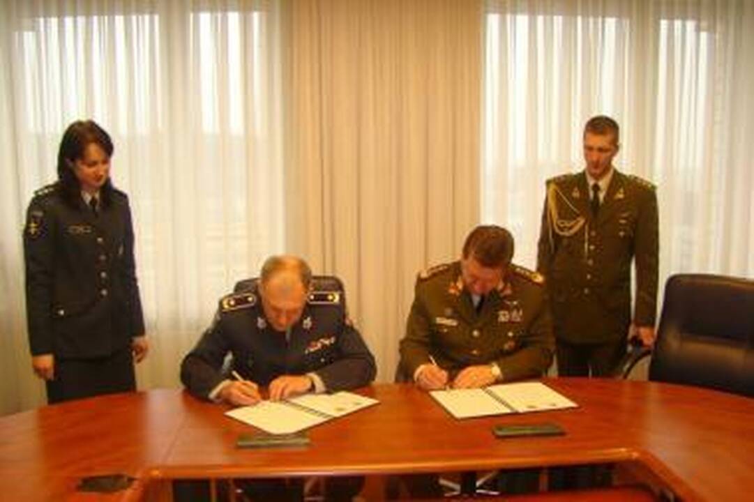 Kariškiai ir policija aktyviau bendradarbiaus