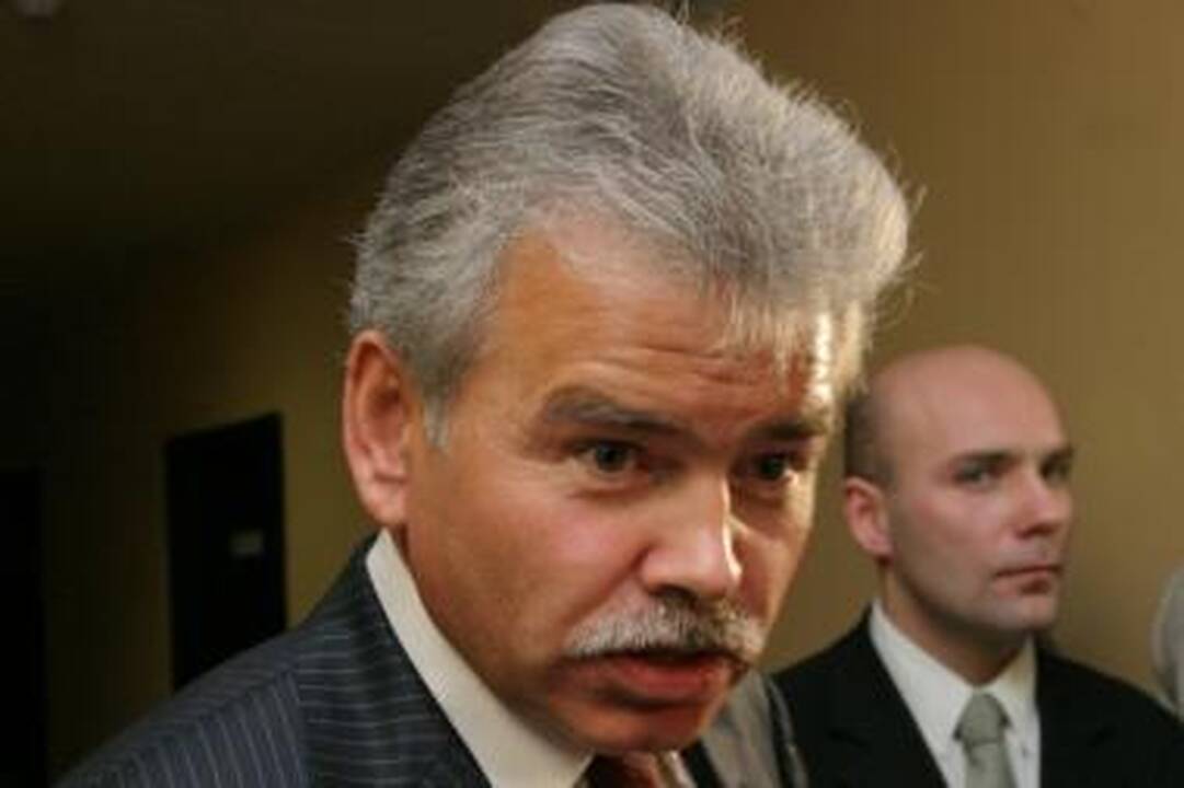 Teismas vėl leido J.Borisovui likti Lietuvoje