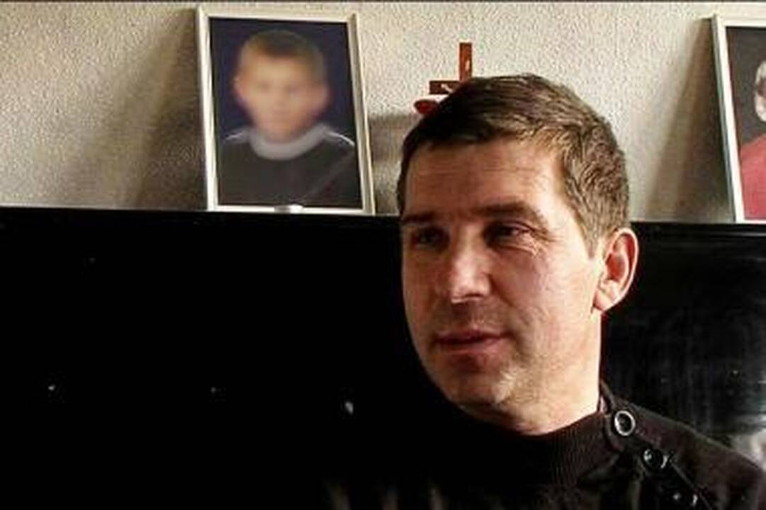 Kodėl dviejų sūnų netekusį V.Jonaitį palieka žmonos? 