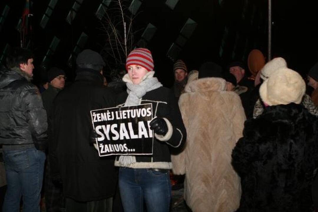 Pedofilijos skandalas: Vilniuje reikalauta A.Valantino galvos (papildyta)