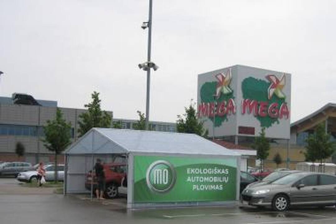 Prie „Megos“ automobiliai plaunami be vandens