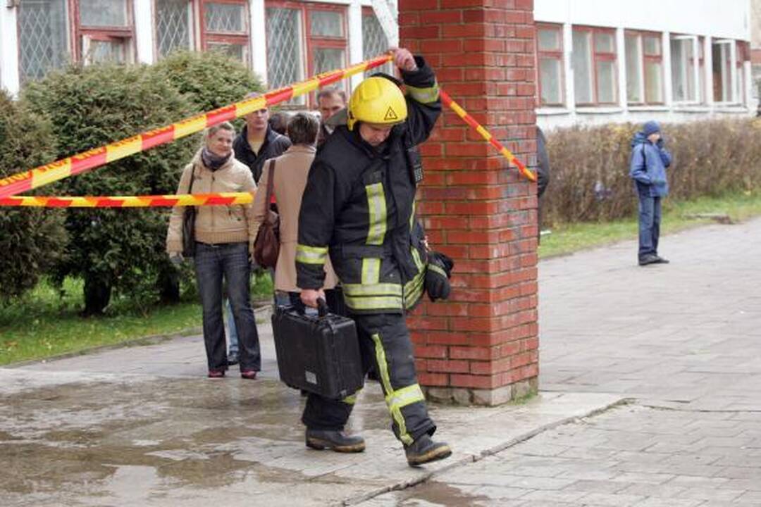 Gyventojai kviečiami paremti nuo gaisro nukentėjusią „Žaros“ mokyklą