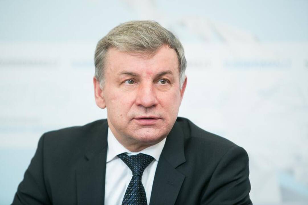 Prezidentės egzaminą išlaikę ministrai anglų kalbos žinių nebetobulina