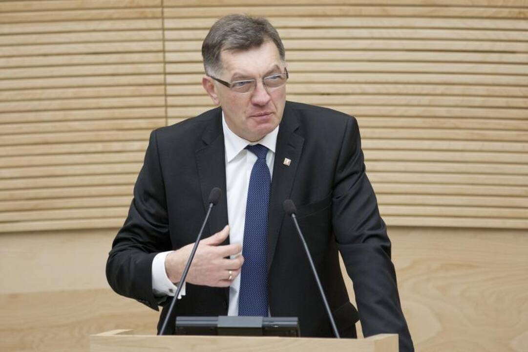 Vyriausybės darbų ataskaitoje premjeras kalbės ir apie emigraciją
