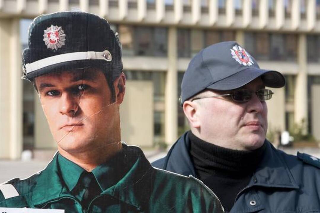 Pareigūnus trikdo ministro žodžiai