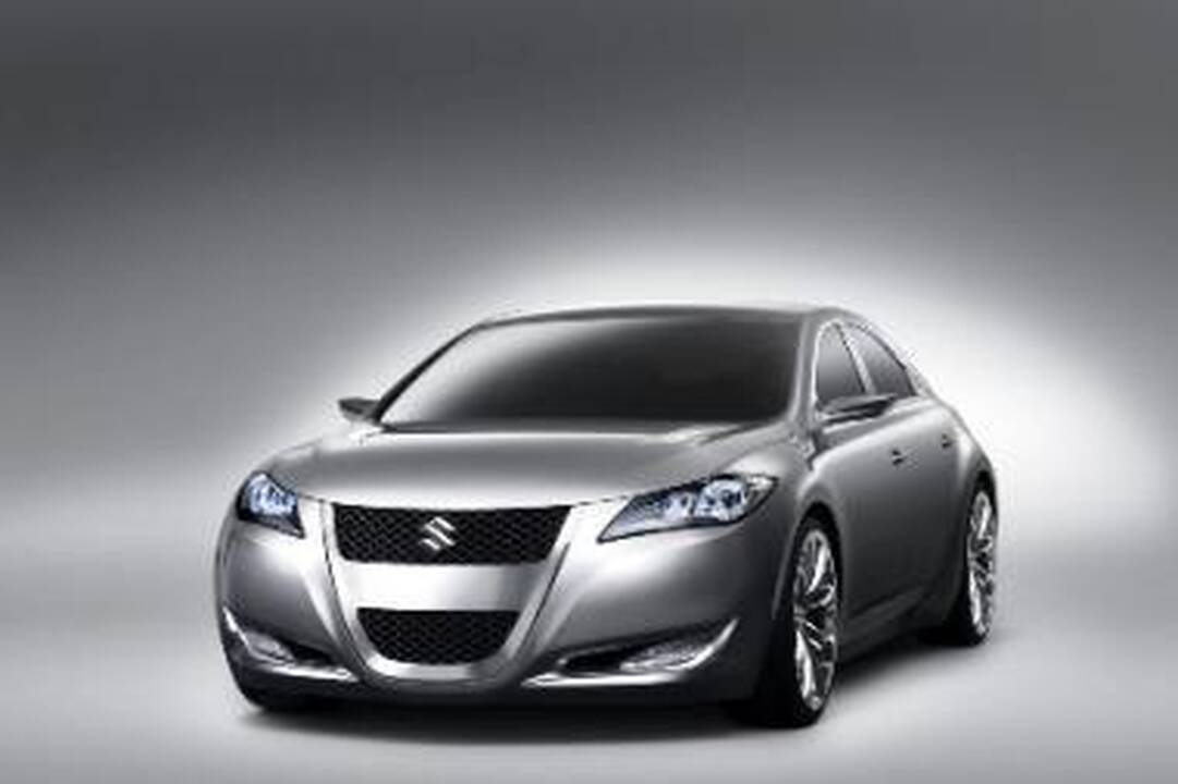„Suzuki Kizashi" kol kas aplenks Europą