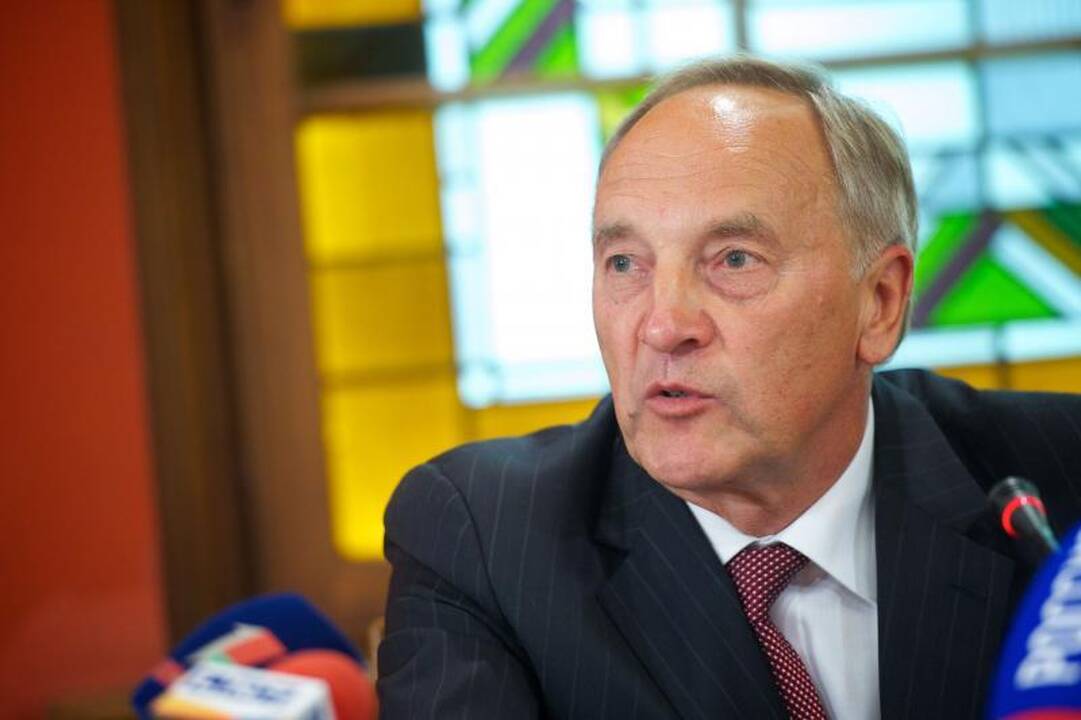 Išrinktas Latvijos prezidentas pirmojo vizito vyks į Estiją