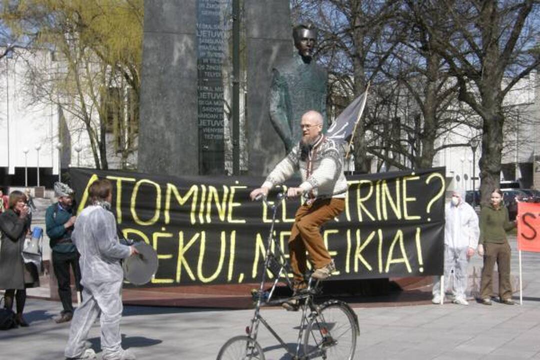 Vilniuje - trys piketai prieš naujų AE statybas (papildyta)