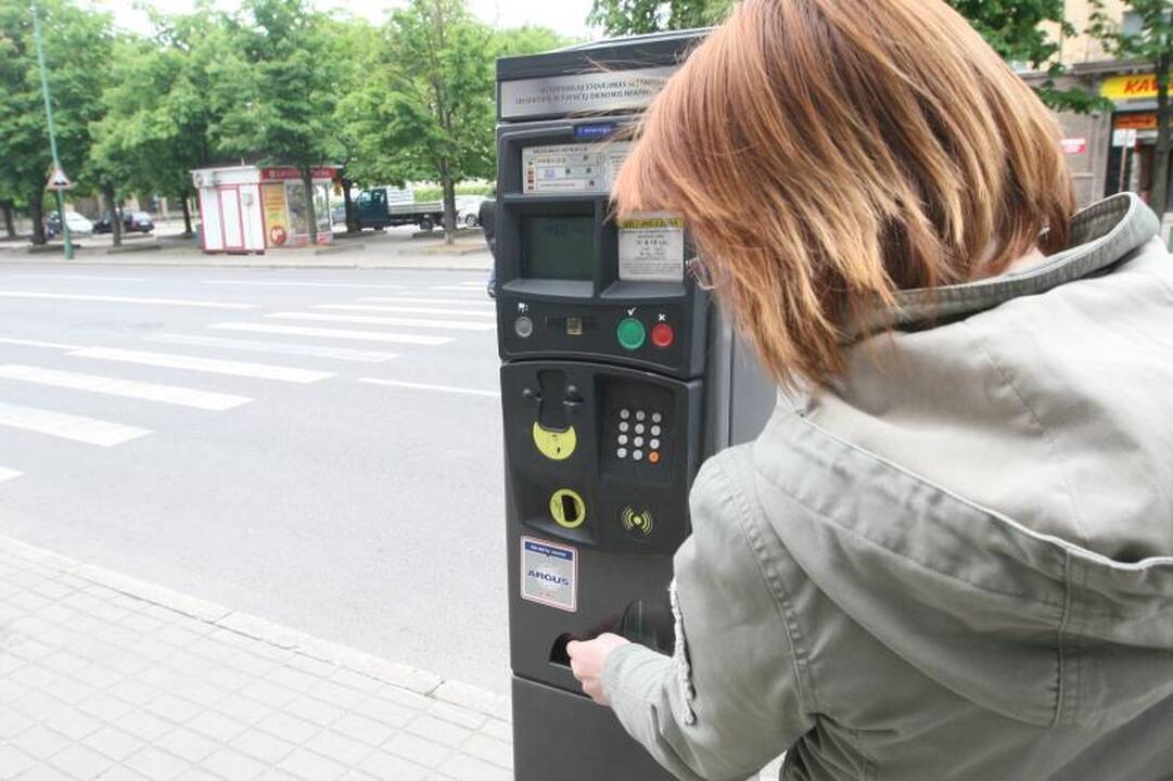 Elektromobilių vairuotojams Klaipėdoje siūlomos lengvatos