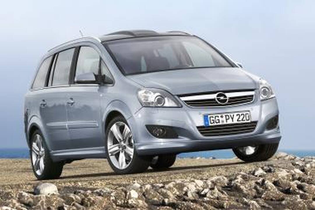 „Opel Zafira" pripažintas patraukliausiu minivenu