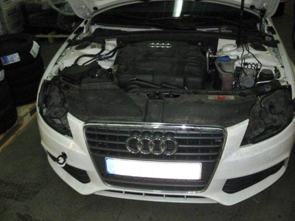 Nauja automobilių detalių vagysčių taktika: pavogti pusę automobilio