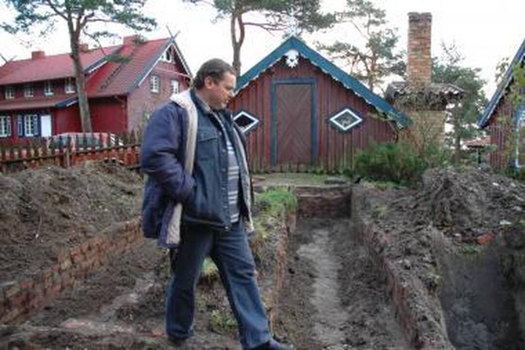 A.Lapinskui liepta nugriauti savavališkus statinius Nidoje 