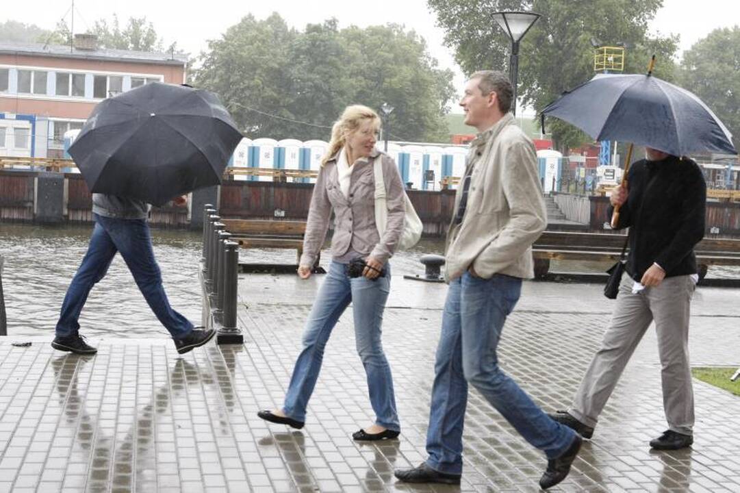 Bjaurus oras išvaikė prekybininkus