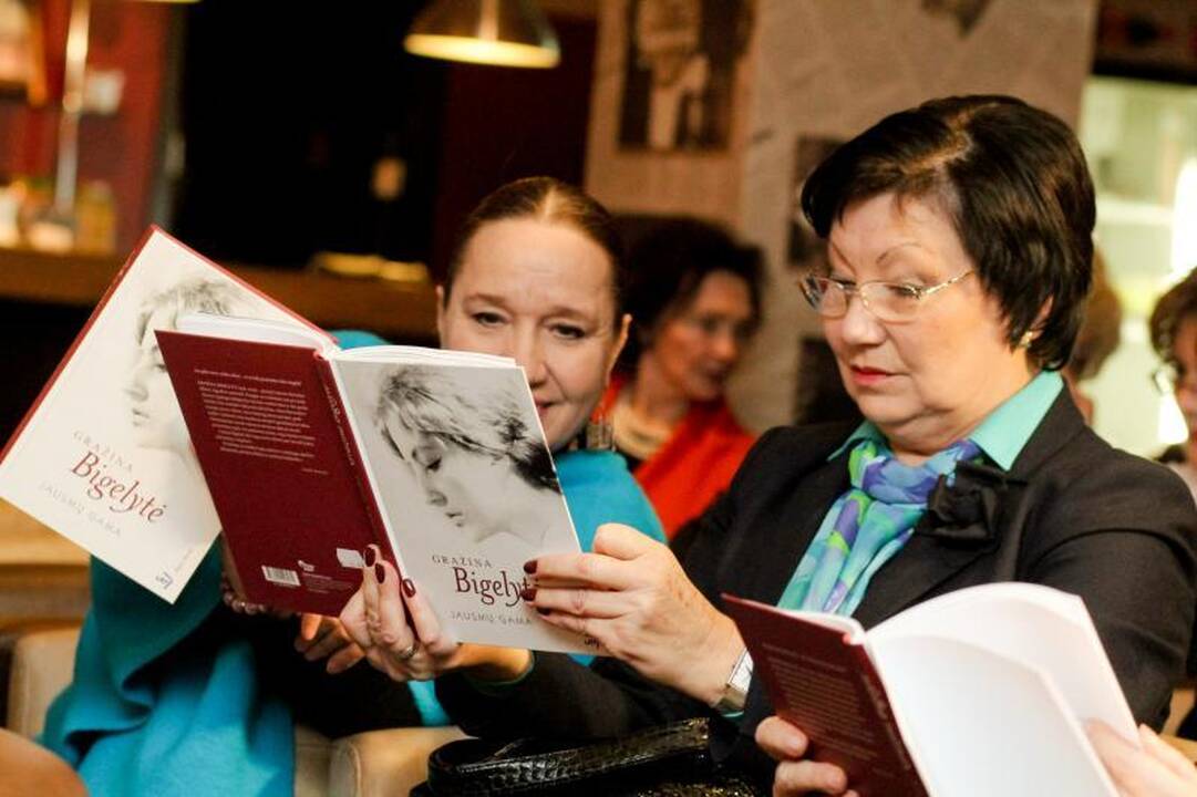 Pristatyta legendinės diktorės G. Bigelytės kūrybos knyga