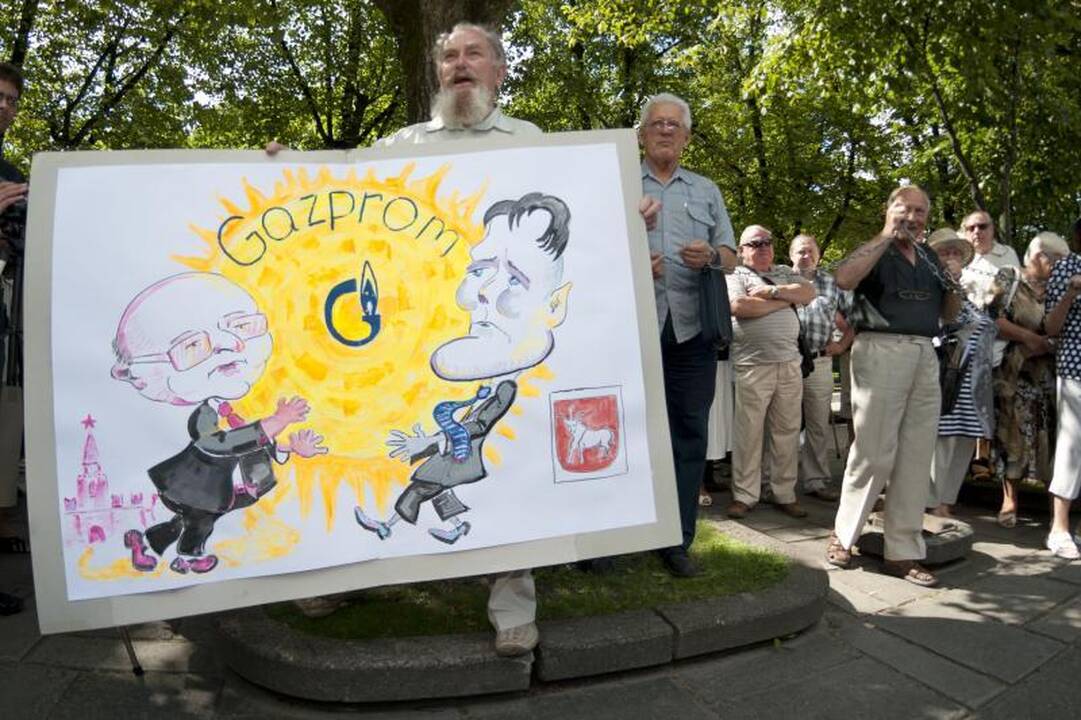 Prie Kauno savivaldybės – mitingas prieš „Gazpromą“ (papildyta)