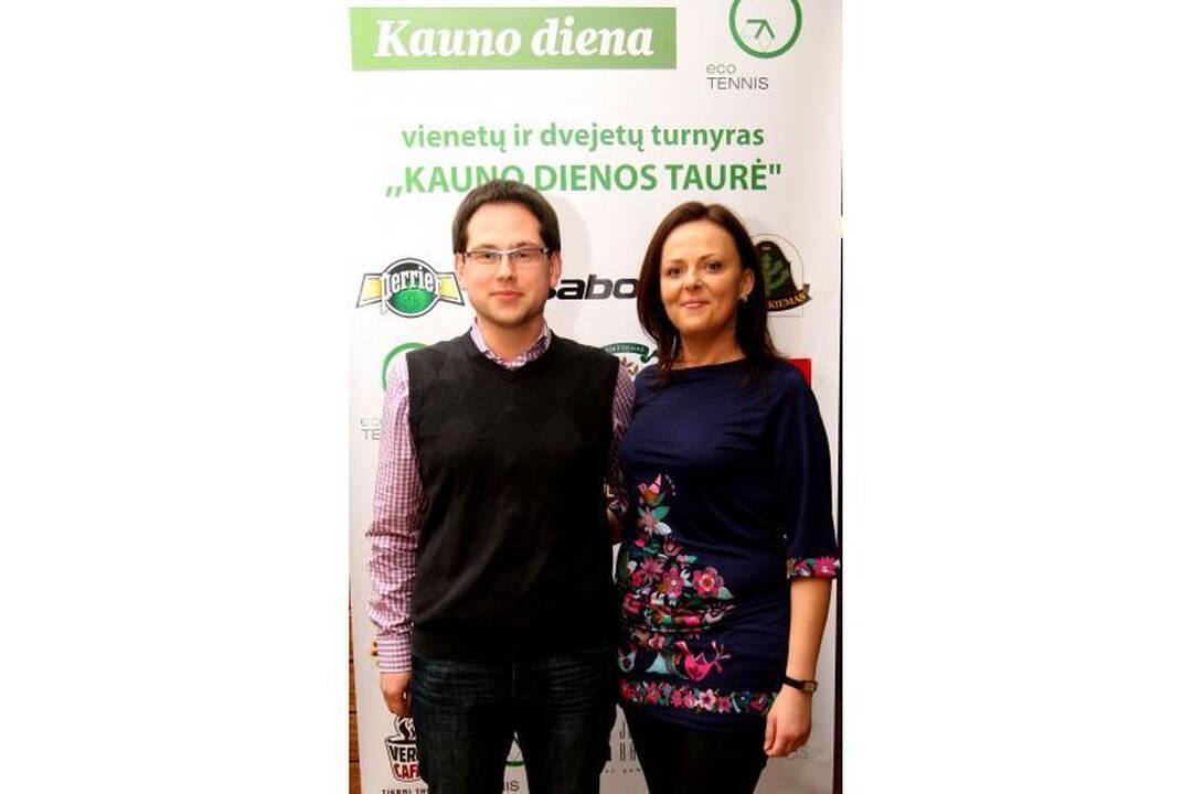 Teniso turnyro pirmoji diena palydėta nuotaikingame vakarėlyje