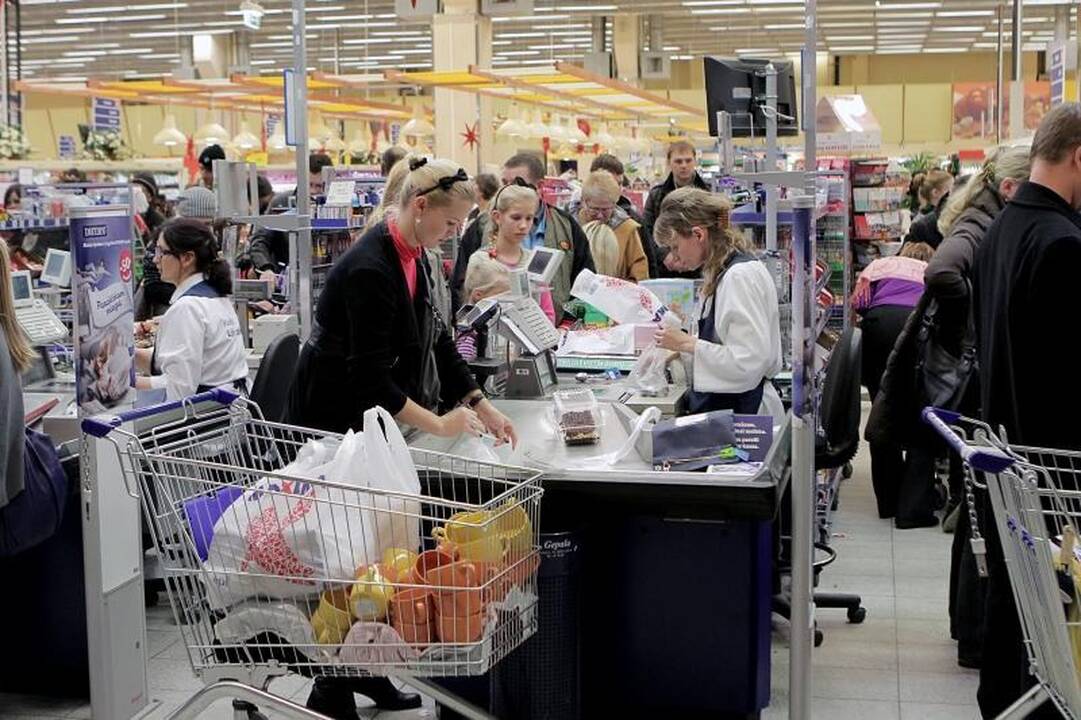 Klaipėdiečių požiūris į nuolaidų dienas prekybos centre keičiasi