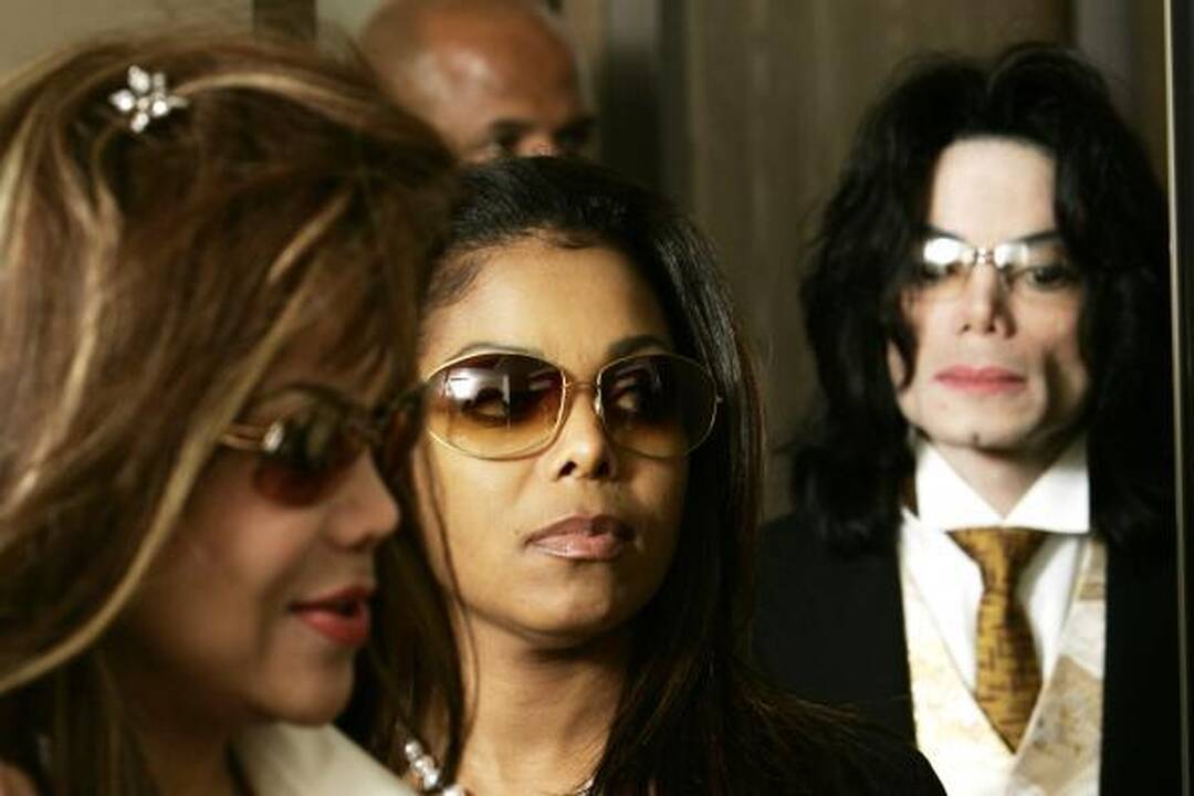 Mirė popmuzikos karalius Michaelas Jacksonas (papildyta)