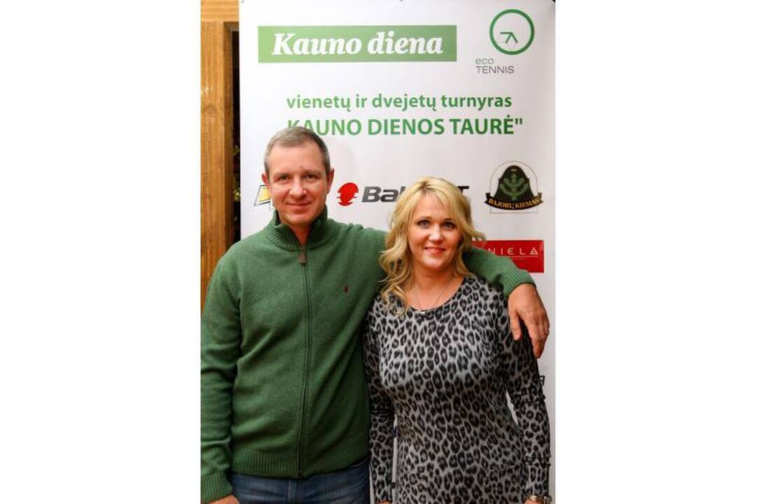 Teniso turnyro pirmoji diena palydėta nuotaikingame vakarėlyje