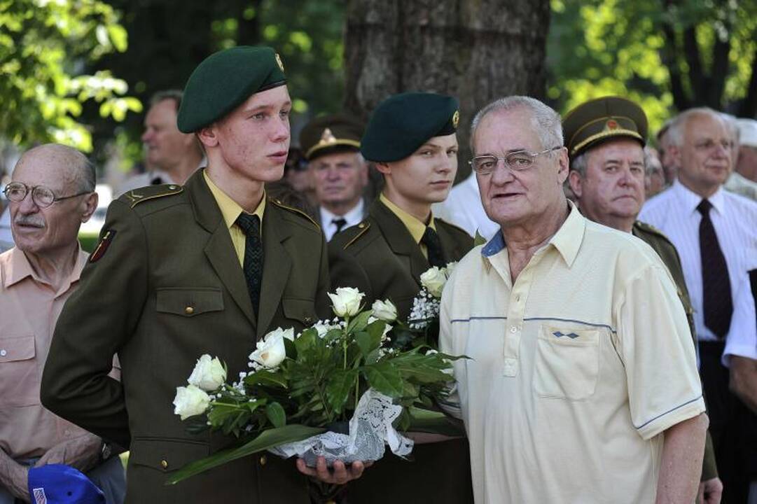 Virš Kauno suplevėsavo Vyčio kryžiaus vėliava