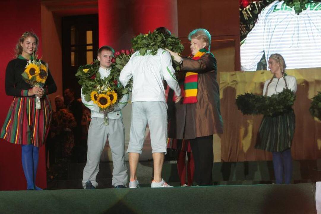 Olimpiečiai piktinasi, kad didžiausias dėmesys skiriamas krepšiniui 