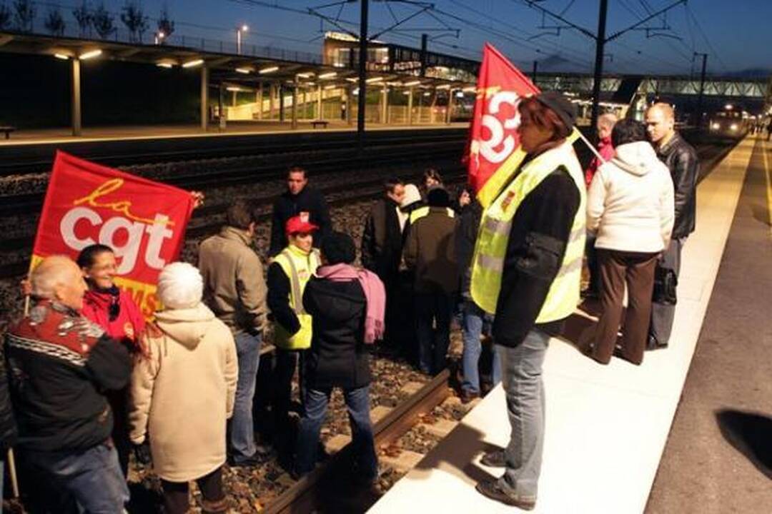 Prancūzija: antradienį - studentų streikas, ketvirtadienį - dar vienas masinis protestas