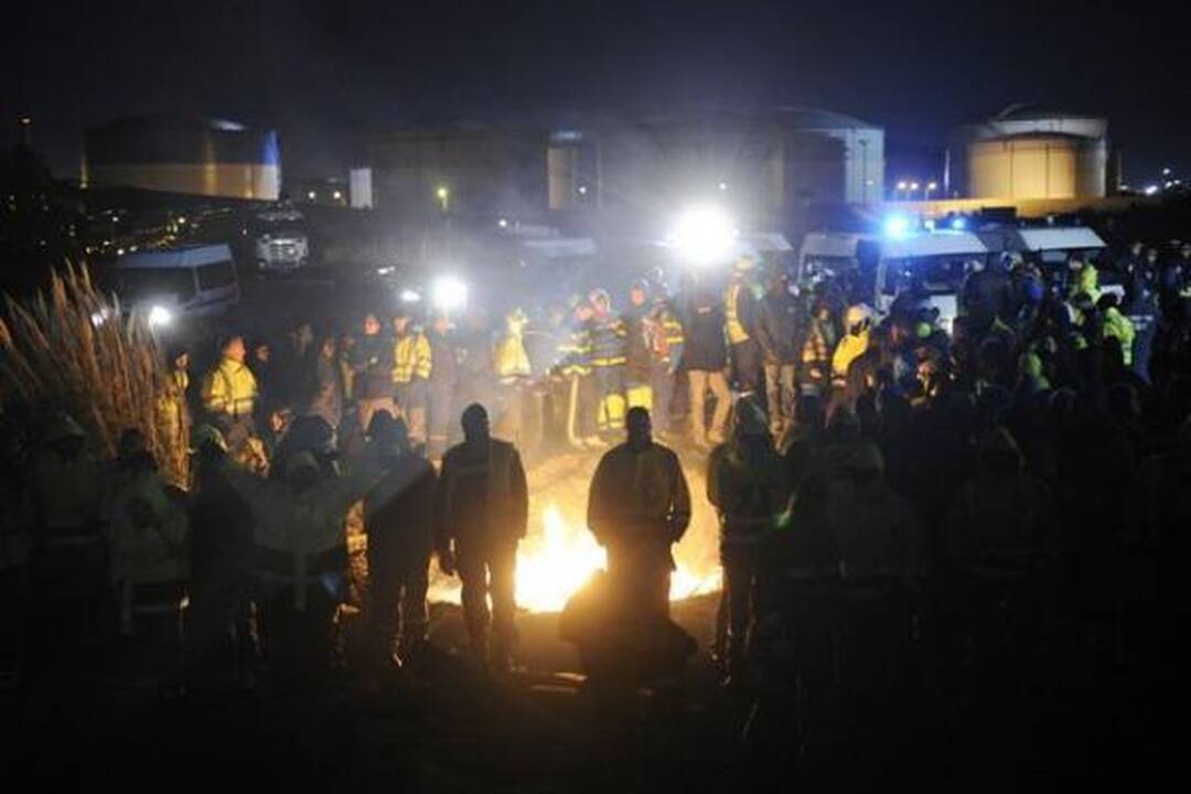 Prancūzija: antradienį - studentų streikas, ketvirtadienį - dar vienas masinis protestas