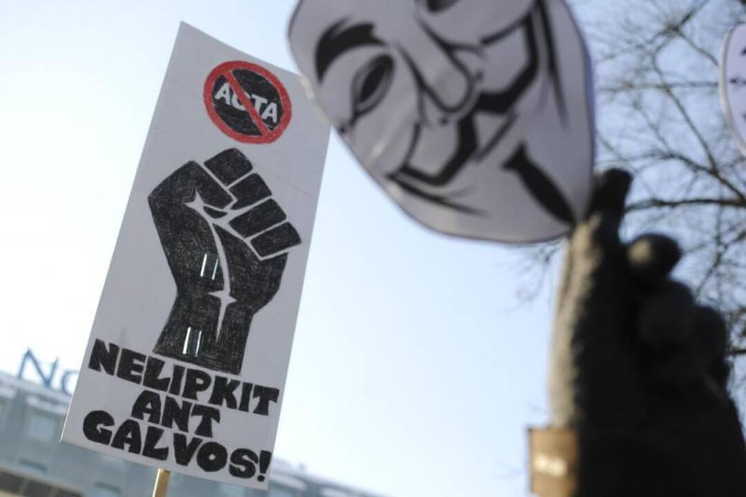 Protestuojančius prieš ACTA palaiko sostinės meras A.Zuokas