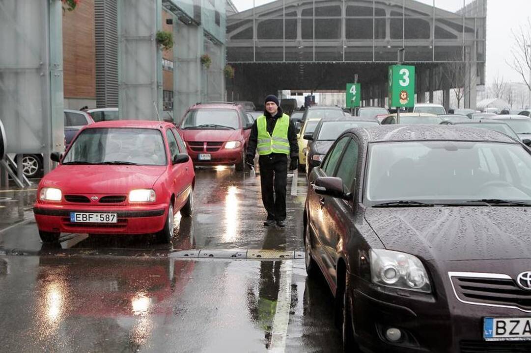 Klaipėdiečių požiūris į nuolaidų dienas prekybos centre keičiasi