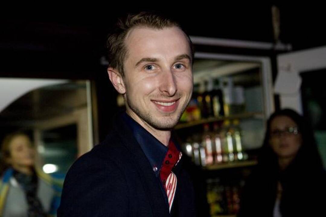A.Pogrebnojus ir V.Simanavičiūtė kolekciją pristatė teniso aikštyne