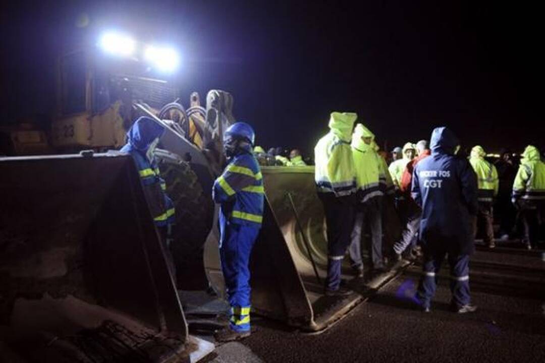 Prancūzija: antradienį - studentų streikas, ketvirtadienį - dar vienas masinis protestas