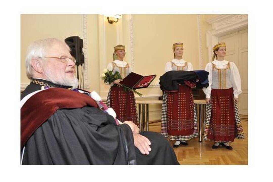 B.Galdikas: norime padėti lietuvių studentams išvykti į Indoneziją