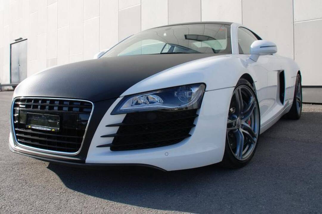 „Audi R8“: tobulo superautomobilio "tiuningas"