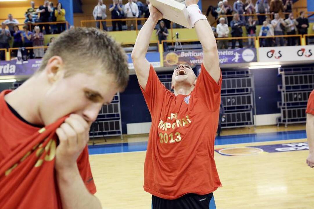 „Dragūnas“ - ketvirtąkart iš eilės Lietuvos rankinio lygos čempionas