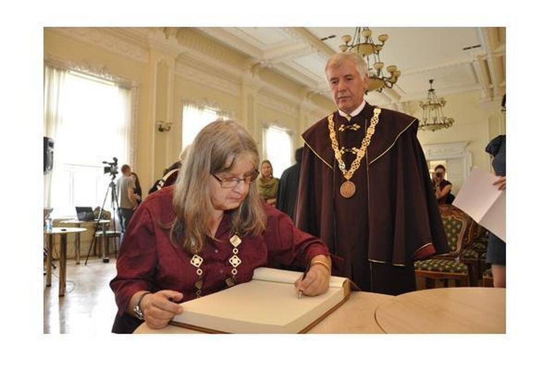 B.Galdikas: norime padėti lietuvių studentams išvykti į Indoneziją