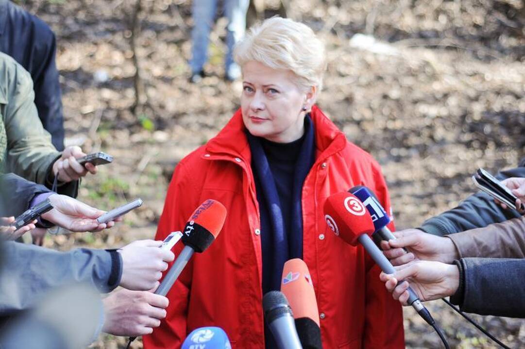 „Darom 2012“: Prezidentės „laimikis“ - meškerė, batai ir džinsai