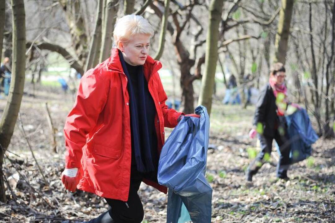 „Darom 2012“: Prezidentės „laimikis“ - meškerė, batai ir džinsai