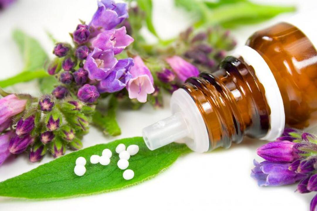 Buvęs homeopatas kritikuoja D.Britanijos sveikatos apsaugos sistemą