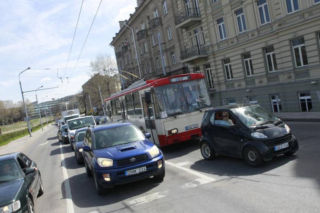 Darbo dienos proga šimtai žmonių dalyvavo eitynėse Vilniaus centre