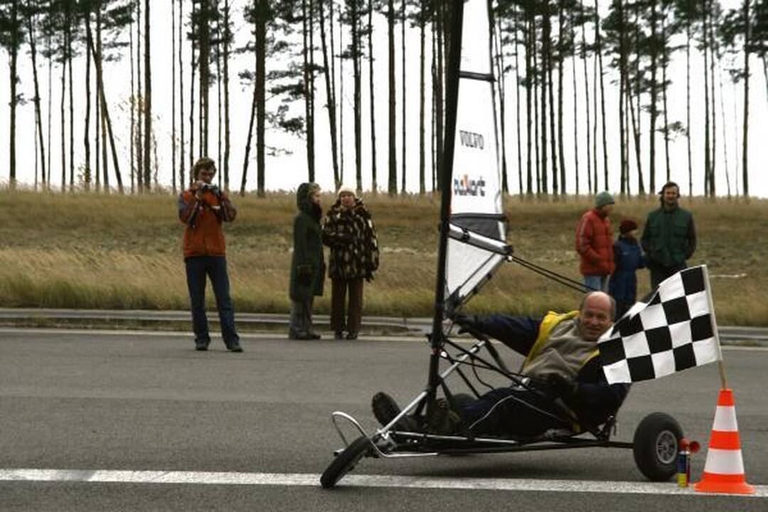 Žvarbūs vėjai sukvies buriuotojus į varžybas Nidoje
