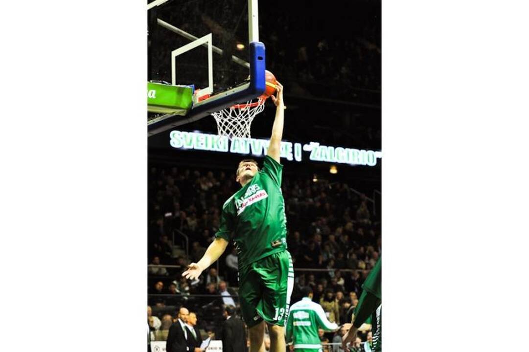 Pirmosiose rungtynėse naujoje arenoje „Žalgiris“ iškovojo pergalę