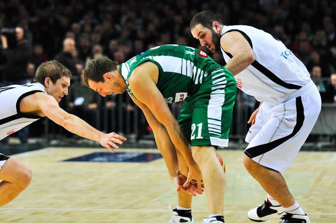 Pirmosiose rungtynėse naujoje arenoje „Žalgiris“ iškovojo pergalę