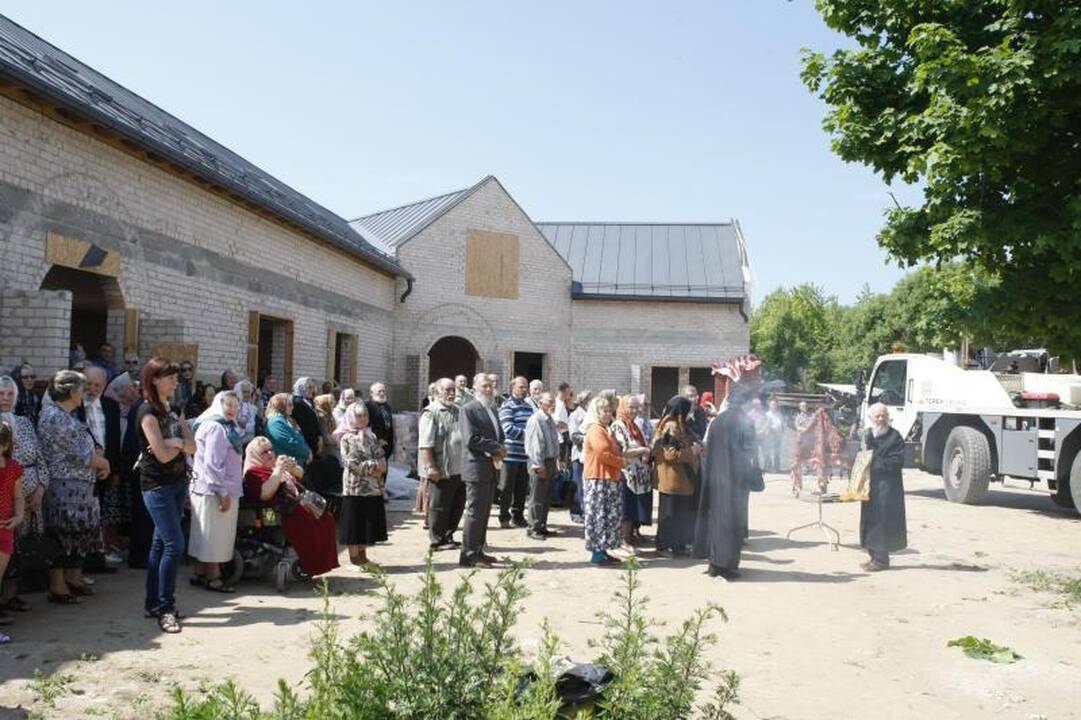 Uostamiesčio sentikių cerkvė – jau su kupolais ir kryžiais