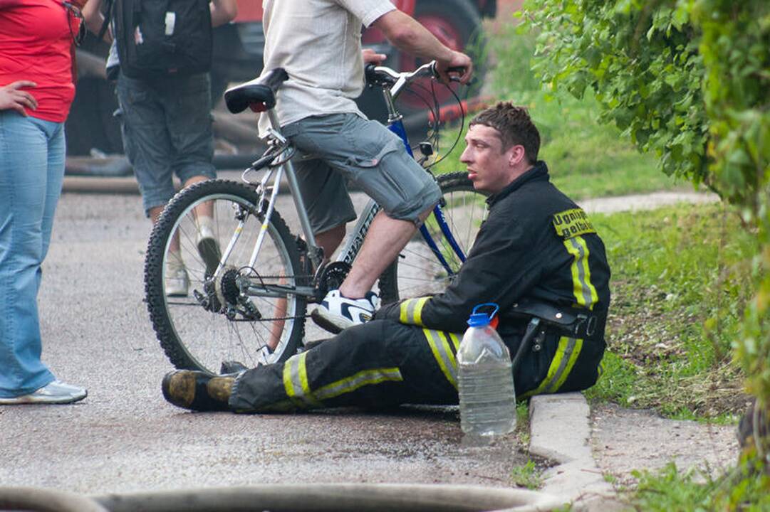 Vilniuje susimušė namą padegę benamiai 