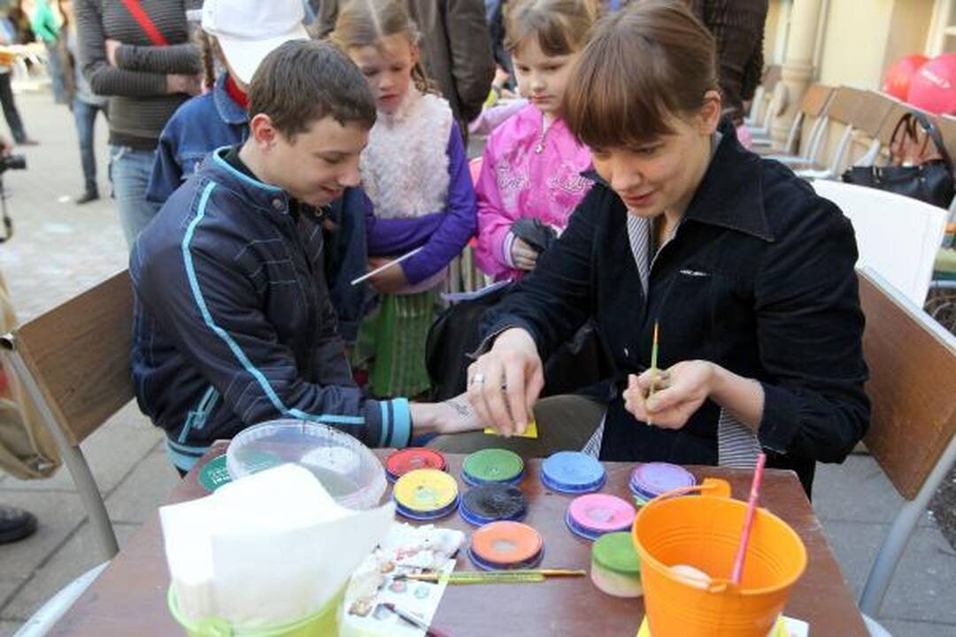 Į Atvelykio mugę vilniečius viliojo ir egzotiški driežai
