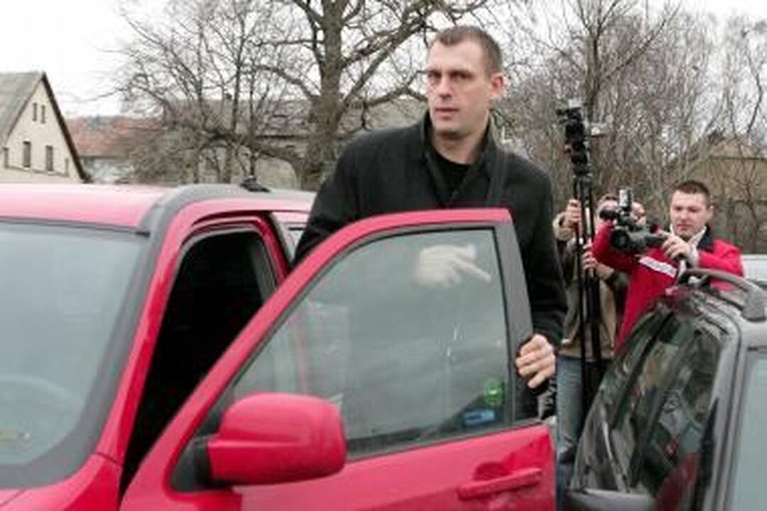Piršto dalies netekęs G.Einikis pabėgo iš ligoninės (papildyta)