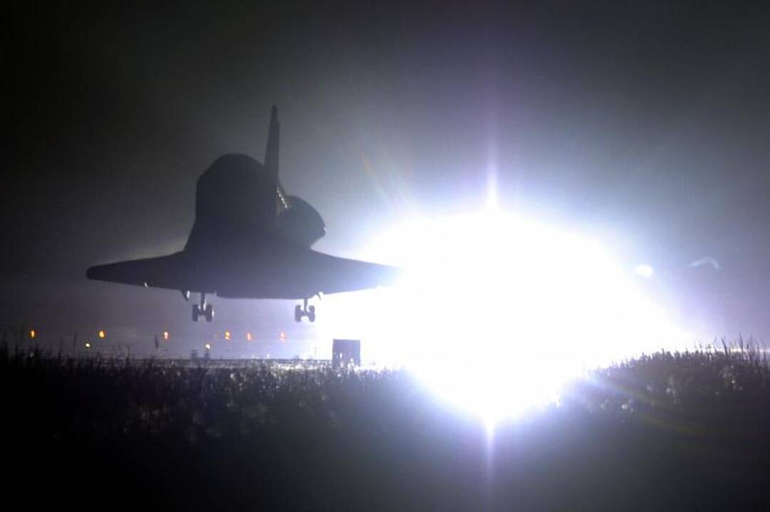 "Endeavour" baigė savo paskutinę misiją (foto)