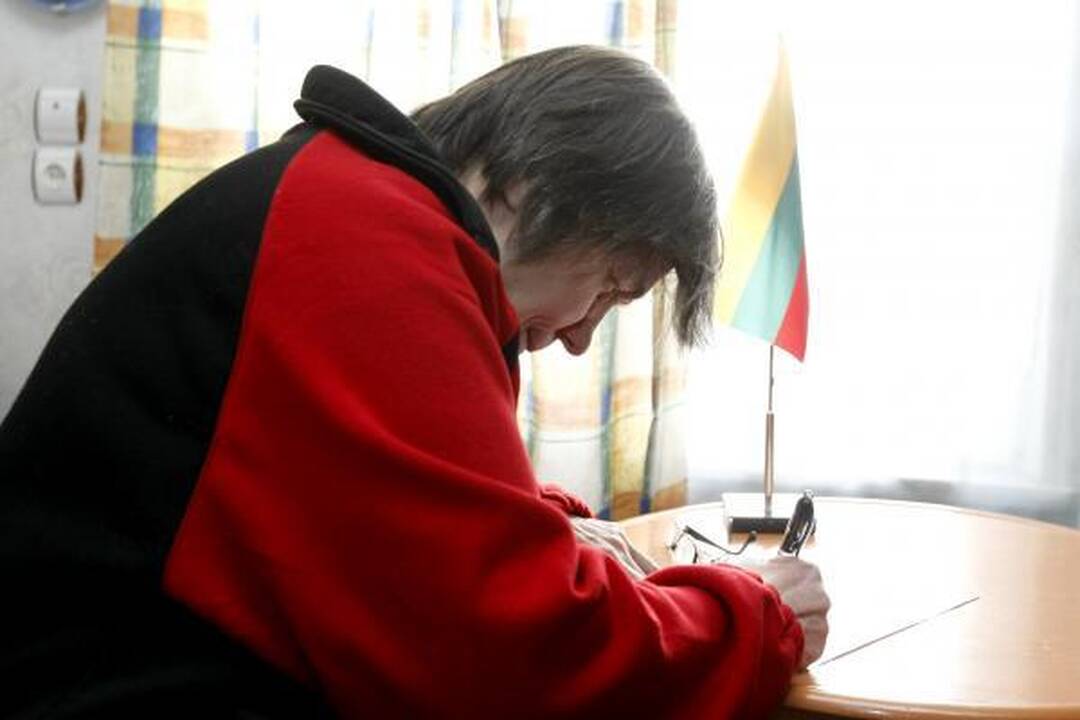Ligonė Tėvynei prisiekė savo namuose