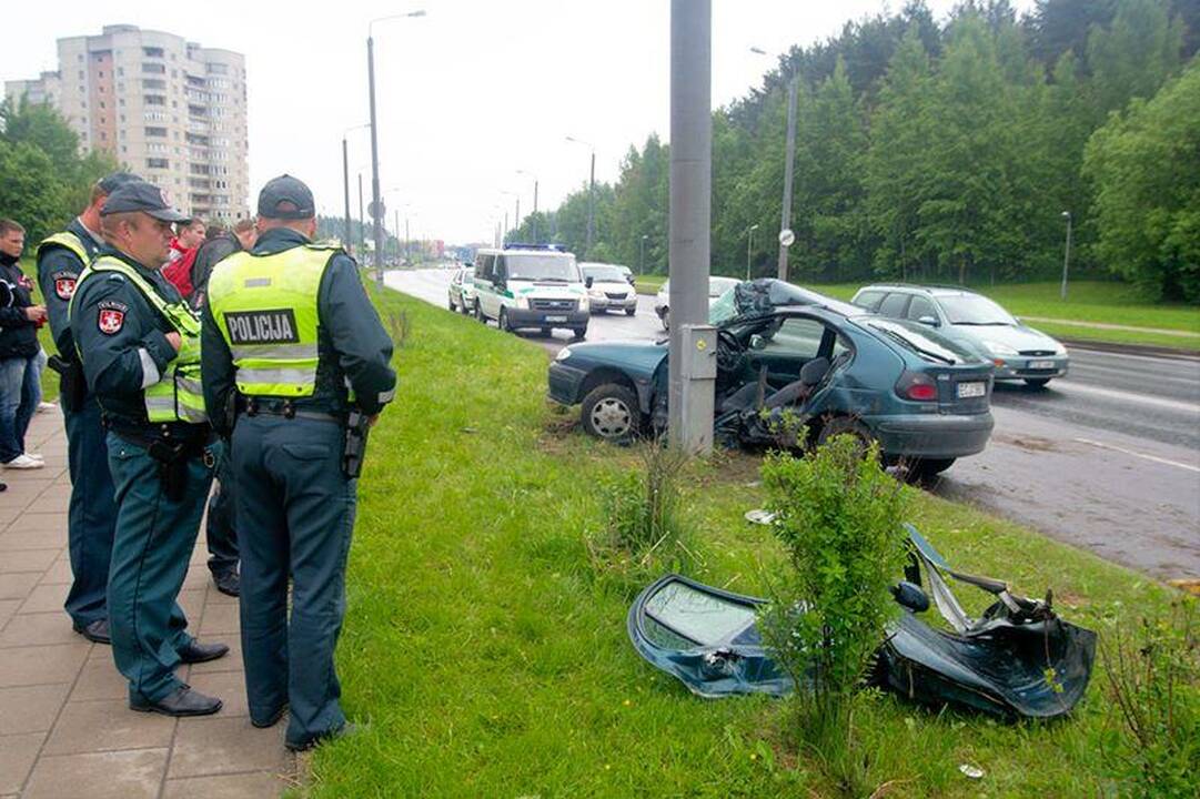 Prispaustą pradedantį vairuotoją ištraukė gelbėtojai