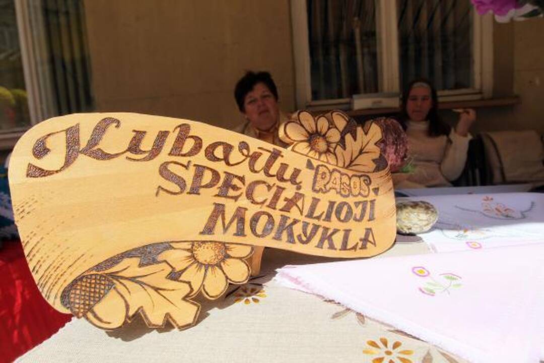 Į Atvelykio mugę vilniečius viliojo ir egzotiški driežai